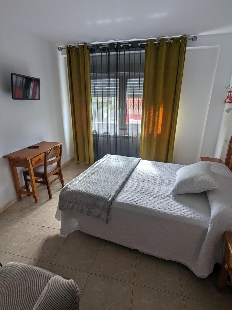 Vivienda Turistica Vacacional Maricarmen Hotel Arou Exterior photo